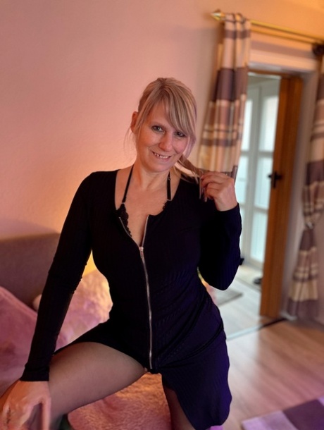 dum blond mamma comixs smudfe topp porr bild