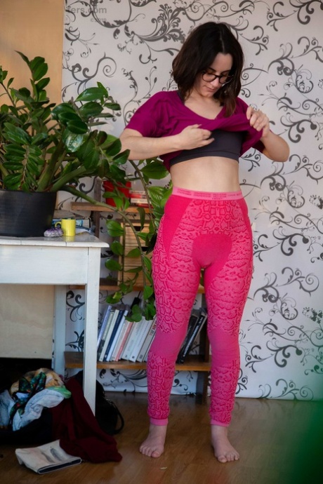 uttråkad fransk fru pornografisk perfekt samling